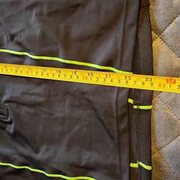 Zoot sleeveless top ☆ Small ☆ Black & Neon green. Mesh, pockets Cycling top New - Picture 13 of 16